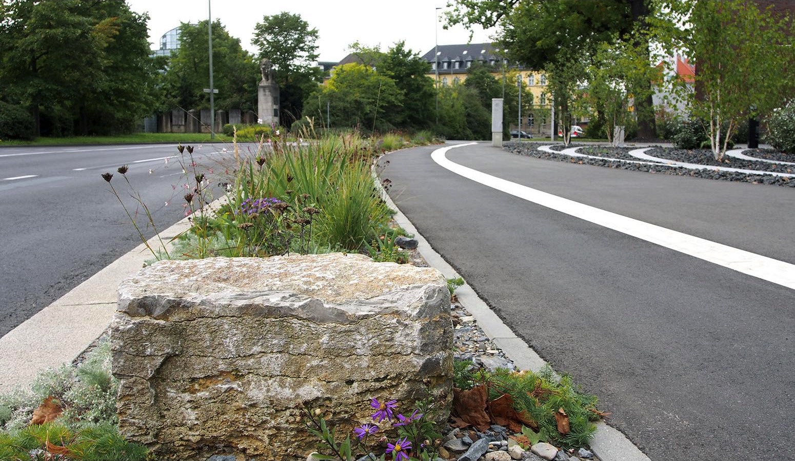 STrauma Landschaftsarchitektur Berlin landscape architects Fraunhofer Technikum III, Würzburg