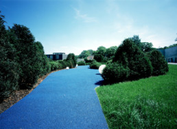 STrauma Landschaftsarchitektur Berlin landscape architects Sparkassenakademie und Seminarhotel Lichtenwalde Wege Blau