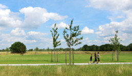 STrauma Landschaftsarchitektur Berlin landscape architects Fischbeck Neugraben Impression Besucher Wanderer