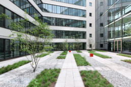 STrauma Landschaftsarchitektur Berlin landscape architects E Plus Düsseldorf Innenhof