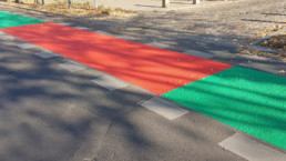 STrauma Landschaftsarchitektur Berlin Grün Rot Büro Office Kreuzberg Fahrradweg Radweg Sicherheit